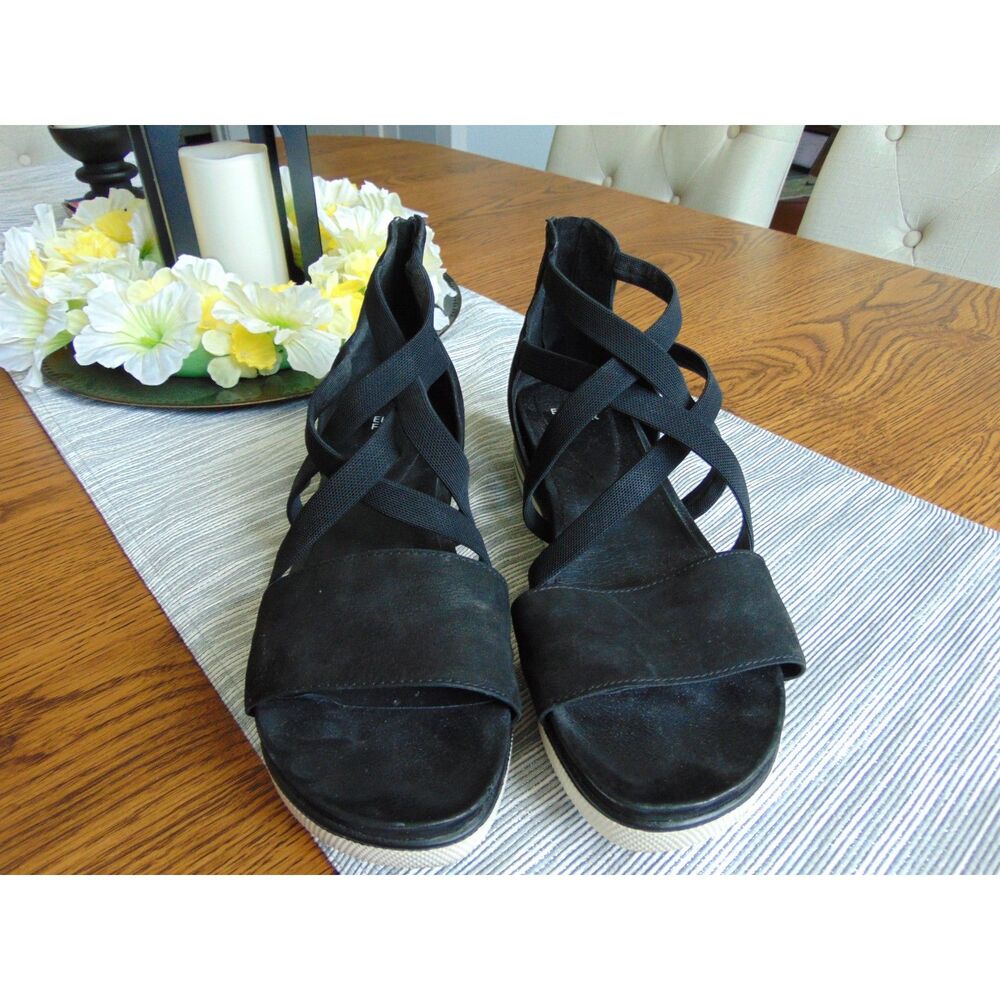 Eileen Fisher Star Strappy Black Suede Sandals Size 10 good cond. comfort shoe